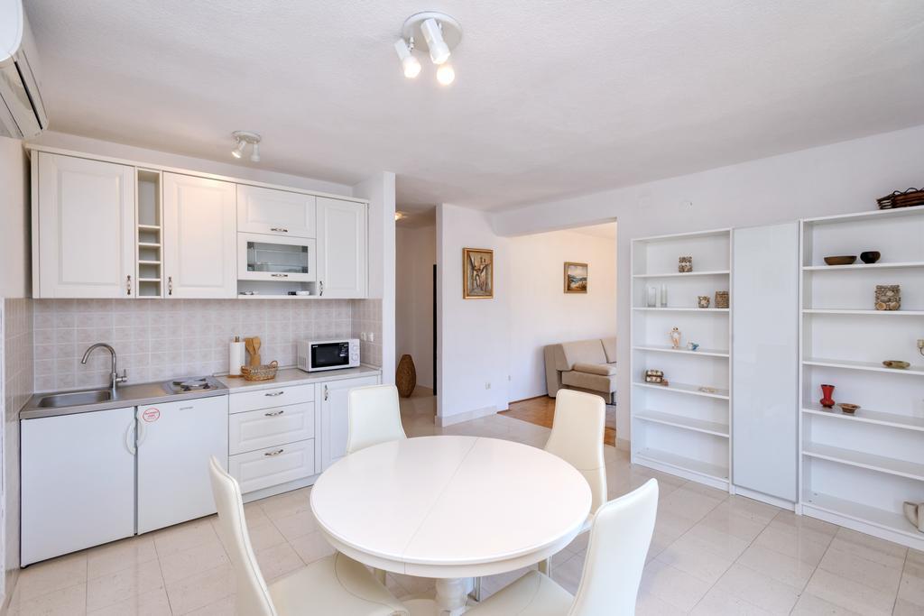 Apartment Mi